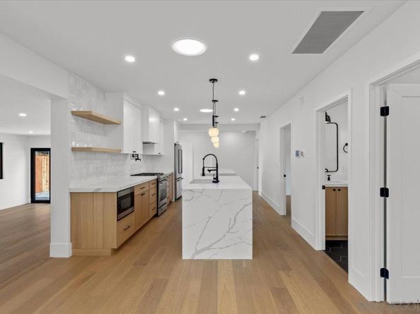 5027 E Mountain View Dr, San Diego CA 92116