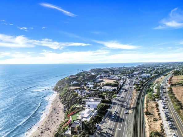 407 Birmingham Dr., Cardiff By The Sea CA 92007