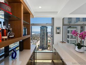 645 Front St 2004, San Diego CA 92101