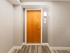 645 Front St 2004, San Diego CA 92101