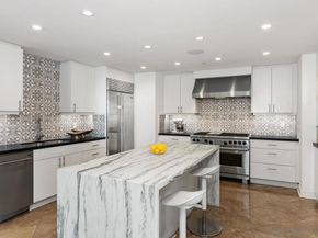 645 Front St 2004, San Diego CA 92101
