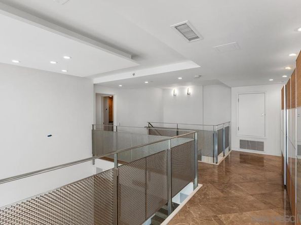 645 Front St 2004, San Diego CA 92101