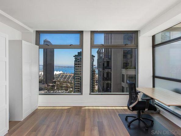 645 Front St 2004, San Diego CA 92101