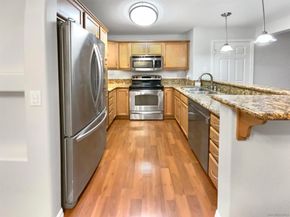 5252 Balboa Arms Dr 171, San Diego CA 92117