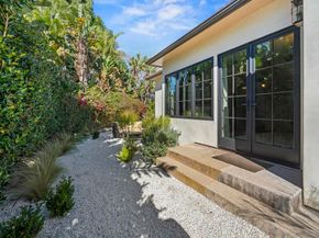 1009 Solymar Drive, La Jolla CA 92037