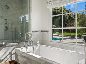 1009 Solymar Drive, La Jolla CA 92037