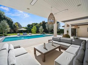 1009 Solymar Drive, La Jolla CA 92037