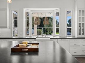 1009 Solymar Drive, La Jolla CA 92037
