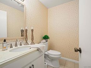 14105 Durhullen Dr, Poway CA 92064