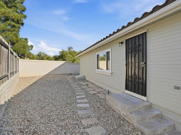 14955 Avenida Venusto 26, San Diego CA 92128