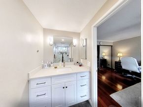 2215 Oak Street 202, Santa Monica CA 90405