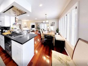 2215 Oak Street 202, Santa Monica CA 90405