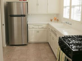 854 Rose Avenue, Venice CA 90291