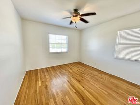 854 Rose Avenue, Venice CA 90291