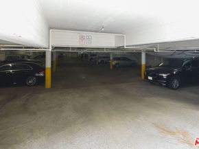 537 San Vicente Boulevard, Santa Monica CA 90402