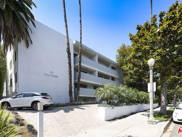 537 San Vicente Boulevard, Santa Monica CA 90402