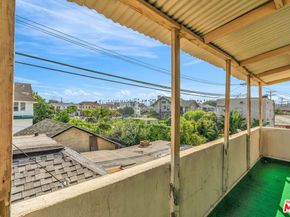 1412 S Victoria Avenue, Los Angeles CA 90019