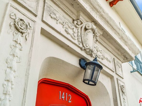 1412 S Victoria Avenue, Los Angeles CA 90019