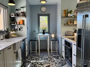 100 N Arden Boulevard, Los Angeles CA 90004