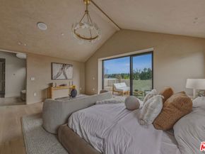 14000 Otsego Street, Sherman Oaks CA 91423