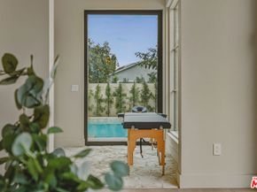 14000 Otsego Street, Sherman Oaks CA 91423