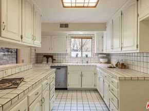 201 23rd Street, Santa Monica CA 90402