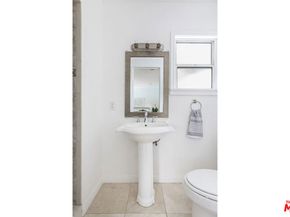 11465 Cumpston Street, North Hollywood CA 91601