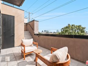 11651 Missouri Avenue, Los Angeles CA 90025