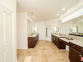 9849 Dreams Lane, San Fernando CA 91345