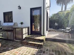 2504 Ocean Avenue, Venice CA 90291