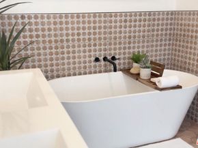 2504 Ocean Avenue, Venice CA 90291