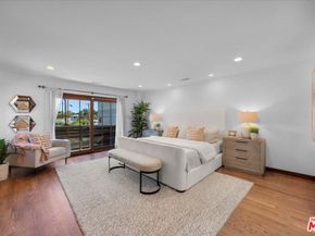 2504 Ocean Avenue, Venice CA 90291