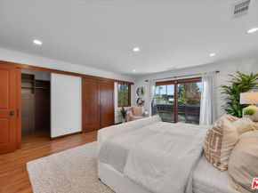 2504 Ocean Avenue, Venice CA 90291