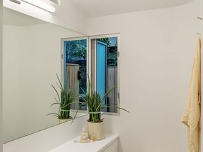 1060 Nowita Place, Venice CA 90291