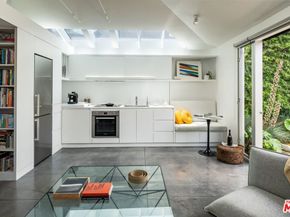 1060 Nowita Place, Venice CA 90291