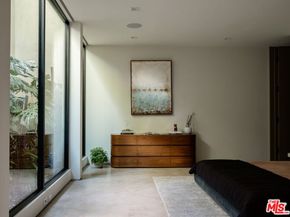 3748 Berry Drive, Studio City CA 91604