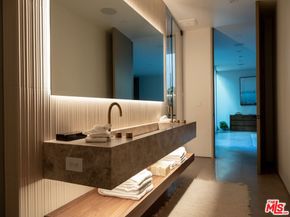 3748 Berry Drive, Studio City CA 91604