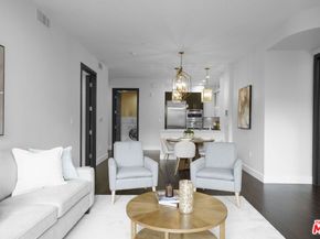 1318 Roxbury Drive 219, Los Angeles CA 90035