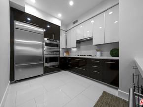 1318 Roxbury Drive 219, Los Angeles CA 90035