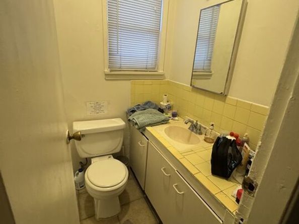 20 Breeze Avenue, Venice CA 90291