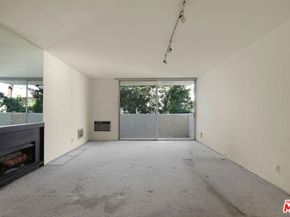 11645 Montana Avenue 215, Los Angeles CA 90049