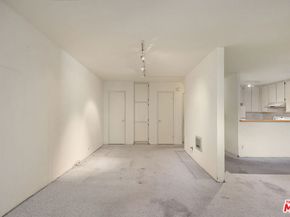 11645 Montana Avenue 215, Los Angeles CA 90049