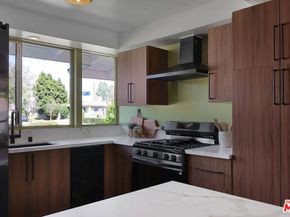 20330 Bryant Street, Winnetka CA 91306