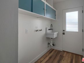 20330 Bryant Street, Winnetka CA 91306