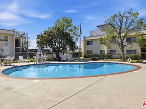 11813 Runnymede Street 30, North Hollywood CA 91602