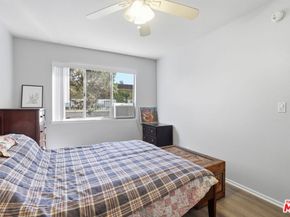 11813 Runnymede Street 30, North Hollywood CA 91602