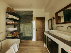 27860 Winding Way, Malibu CA 90265