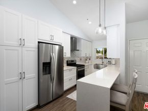 11377 Osborne Place 6, Sylmar CA 91342