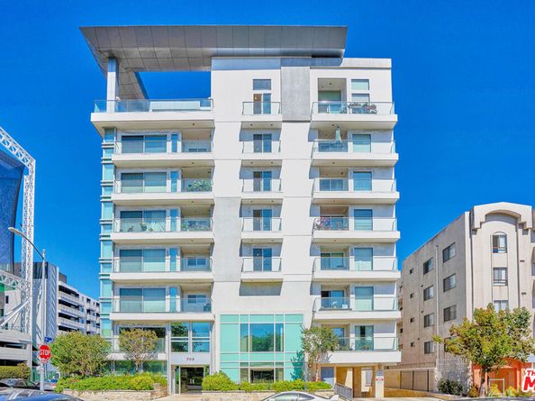 702 S Serrano Avenue 504, Los Angeles CA 90005