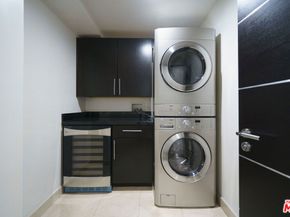 702 S Serrano Avenue 504, Los Angeles CA 90005